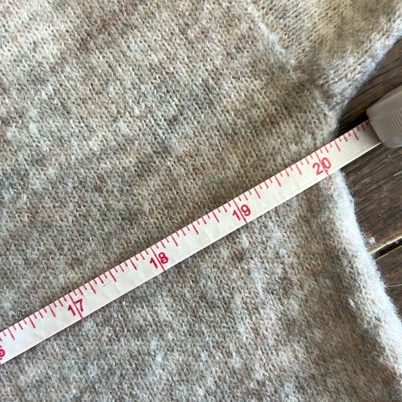 Line and Dot Oatmeal Midi Cali Sweater Dress Small - Picture 10 of 10